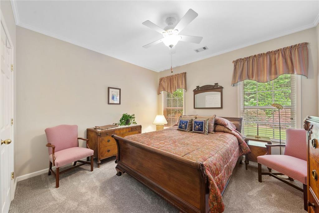 LONGMONT AT SUGARLOAF - Residential