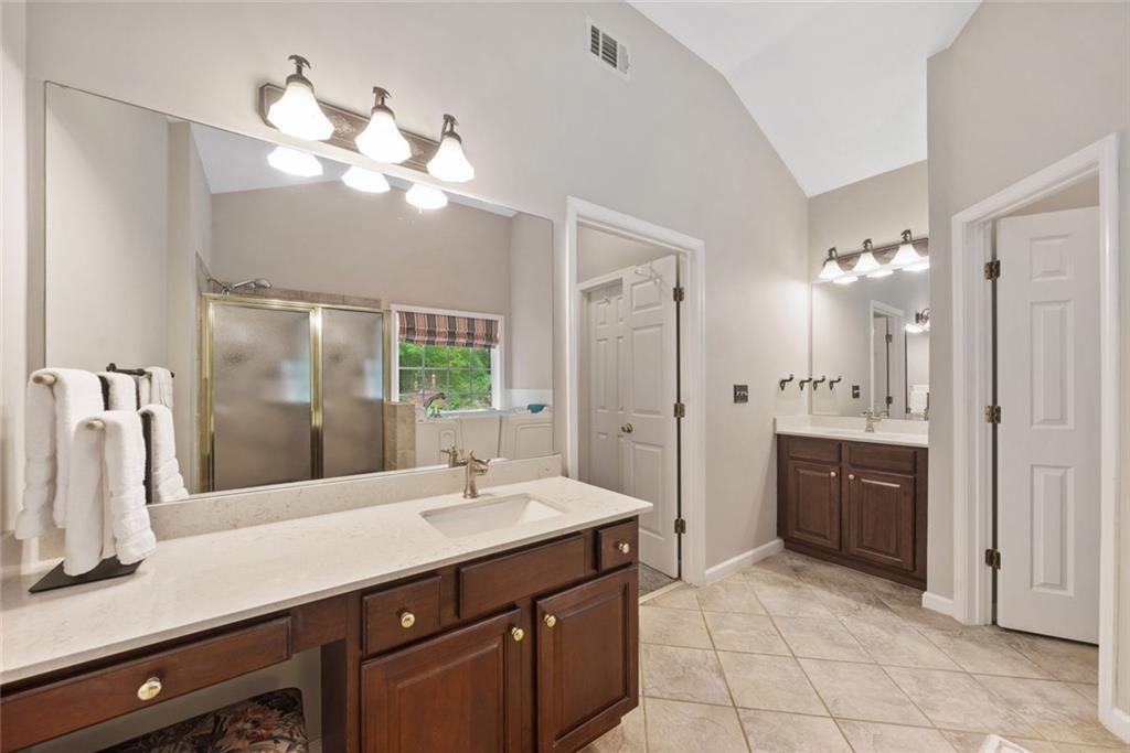LONGMONT AT SUGARLOAF - Residential