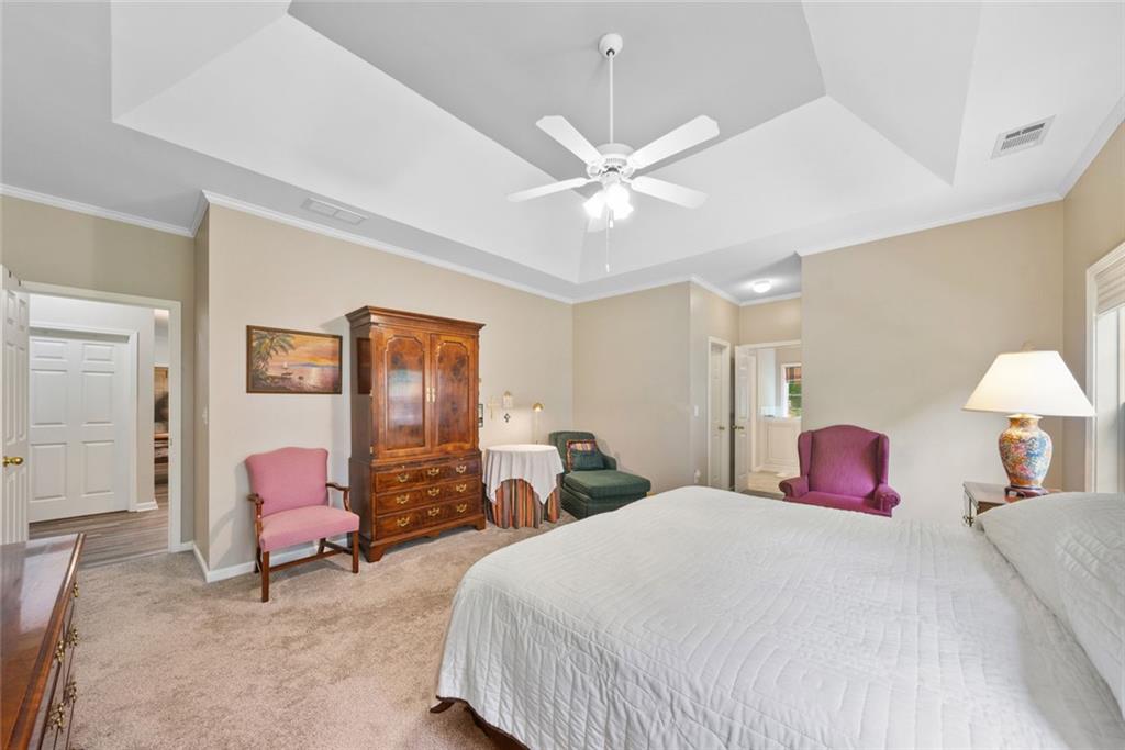 LONGMONT AT SUGARLOAF - Residential