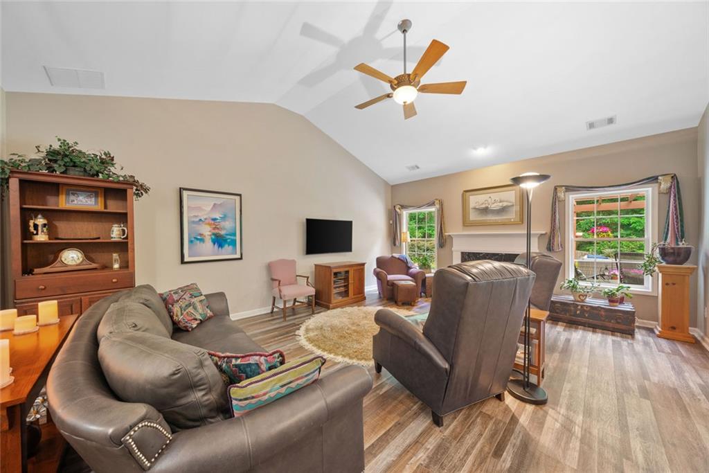 LONGMONT AT SUGARLOAF - Residential