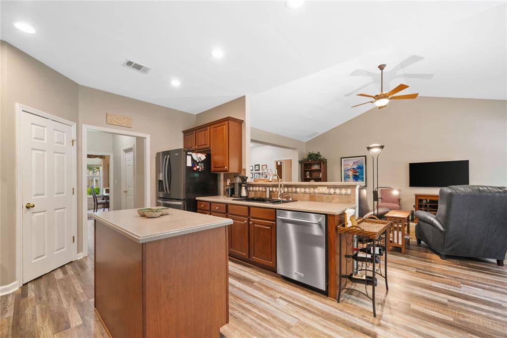 LONGMONT AT SUGARLOAF - Residential