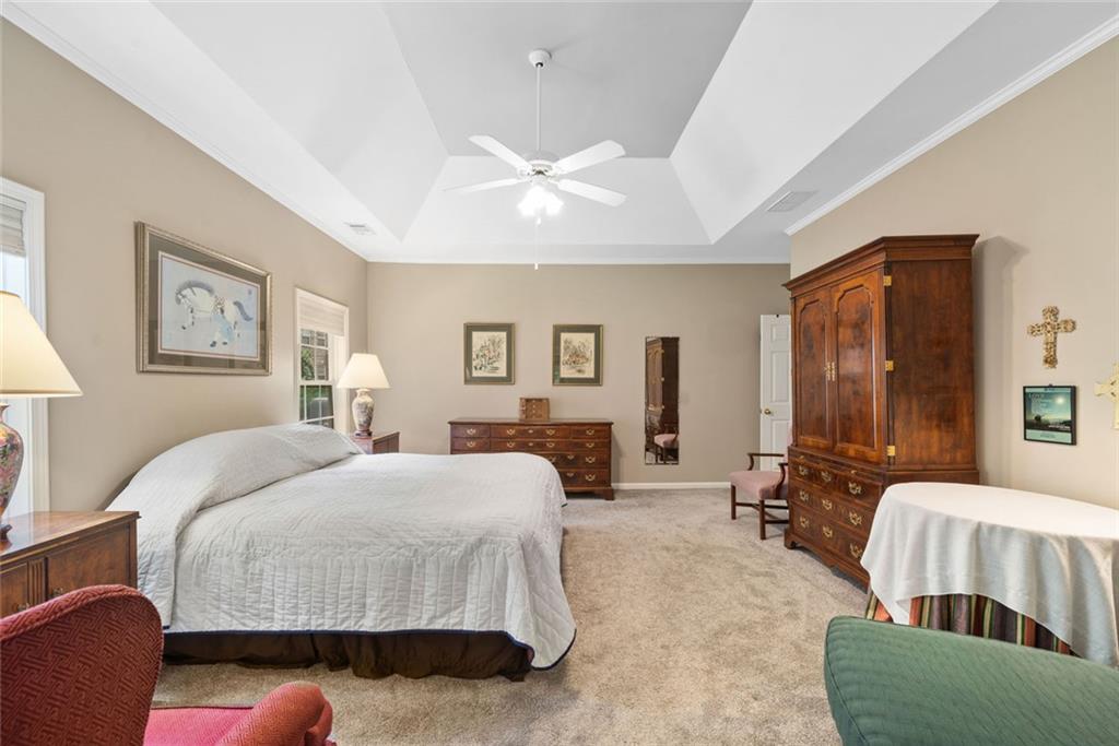 LONGMONT AT SUGARLOAF - Residential