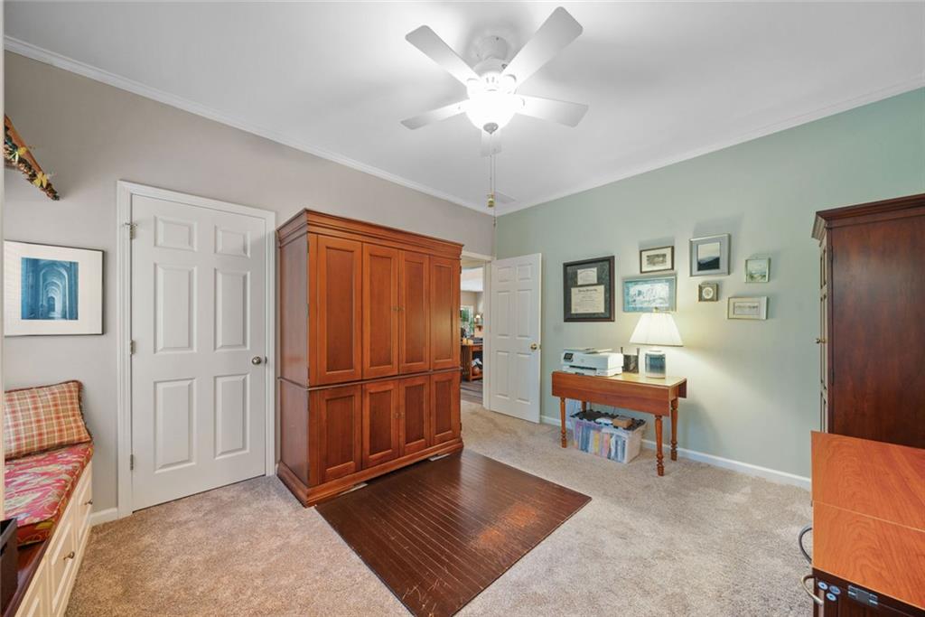 LONGMONT AT SUGARLOAF - Residential
