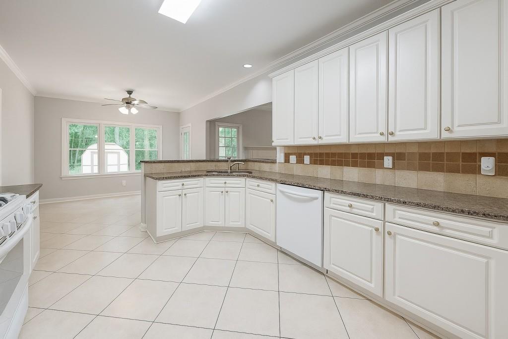780 Karingway Lane, Kennesaw, Georgia image 12