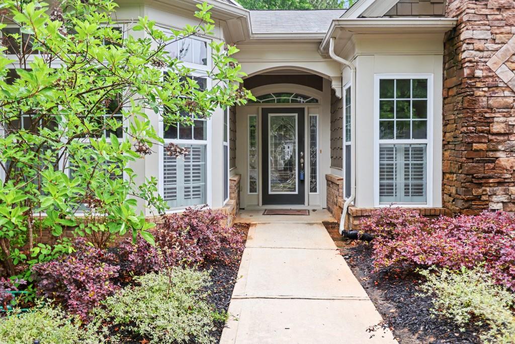 115 Creekside Court