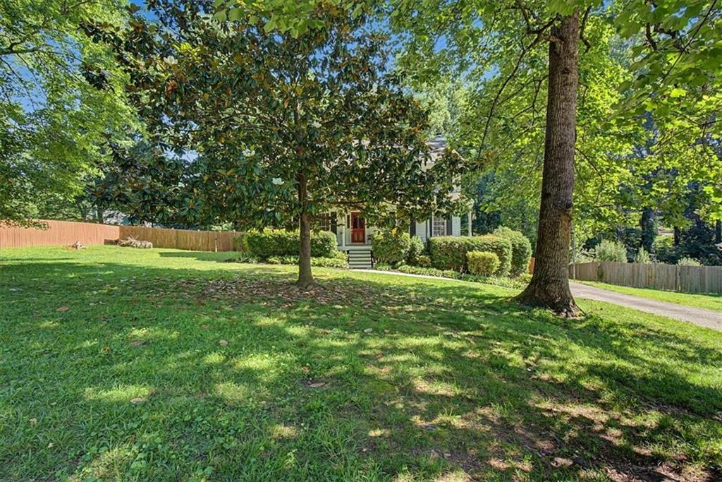 1919 Mceachern Manor Drive SW