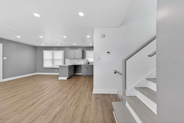 407 Northside Drive