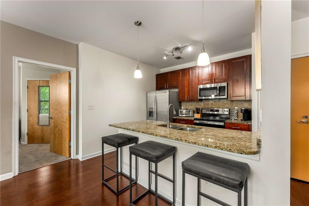 898 Oak Street SW 1301