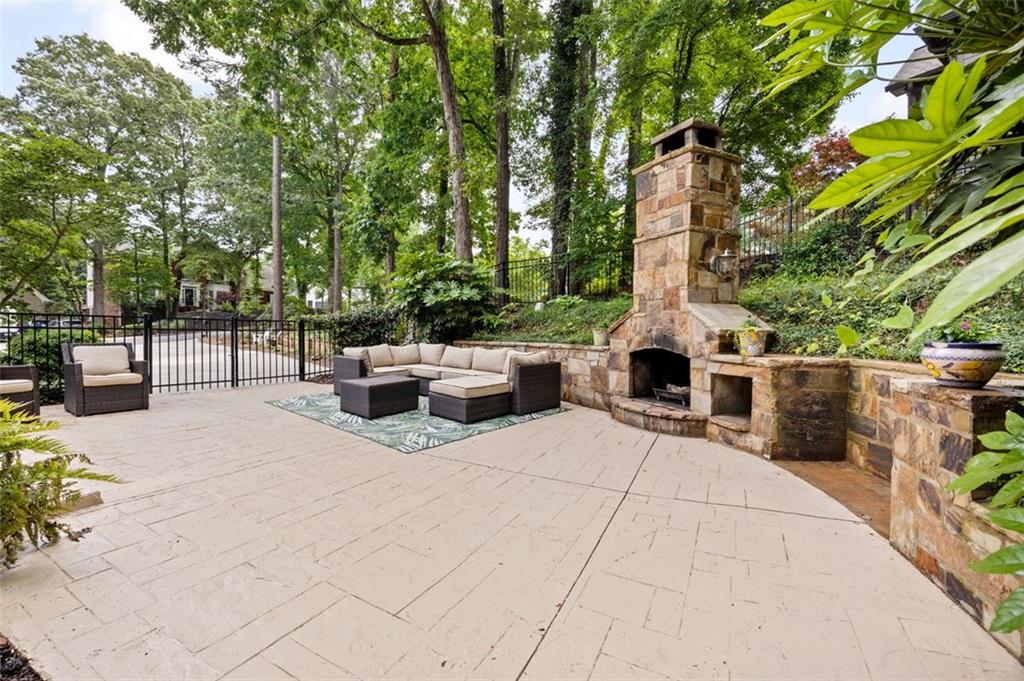 10000 Groomsbridge Road, Johns Creek, Georgia image 34