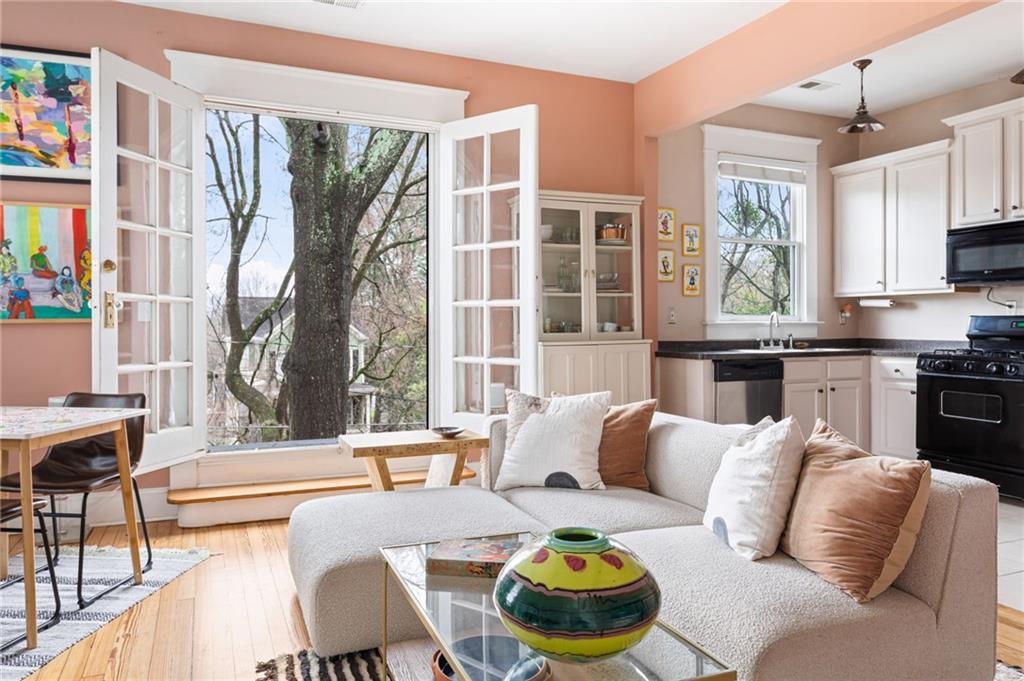 608 Seminole Avenue NE 3