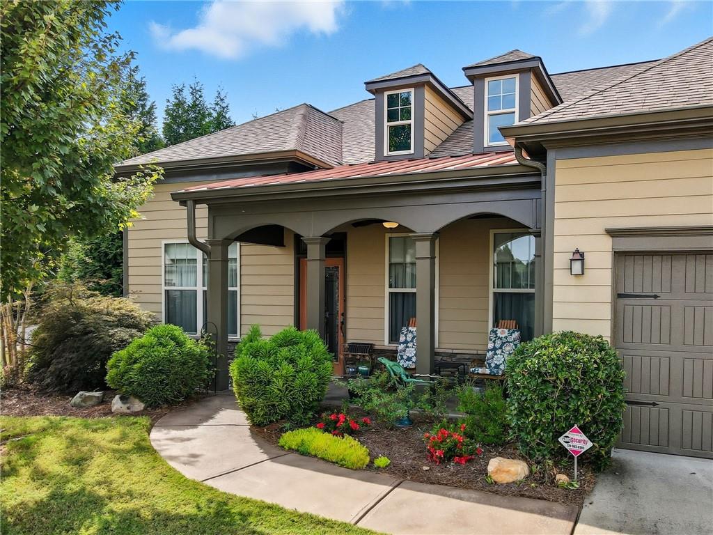 633 Hemlock Trail