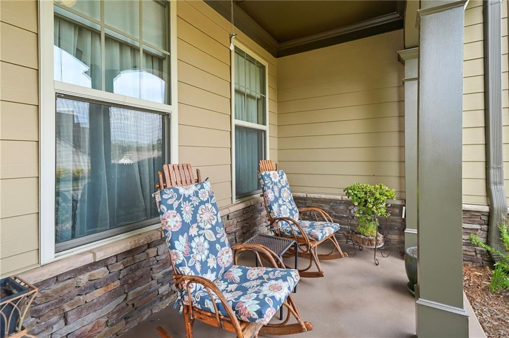 633 Hemlock Trail