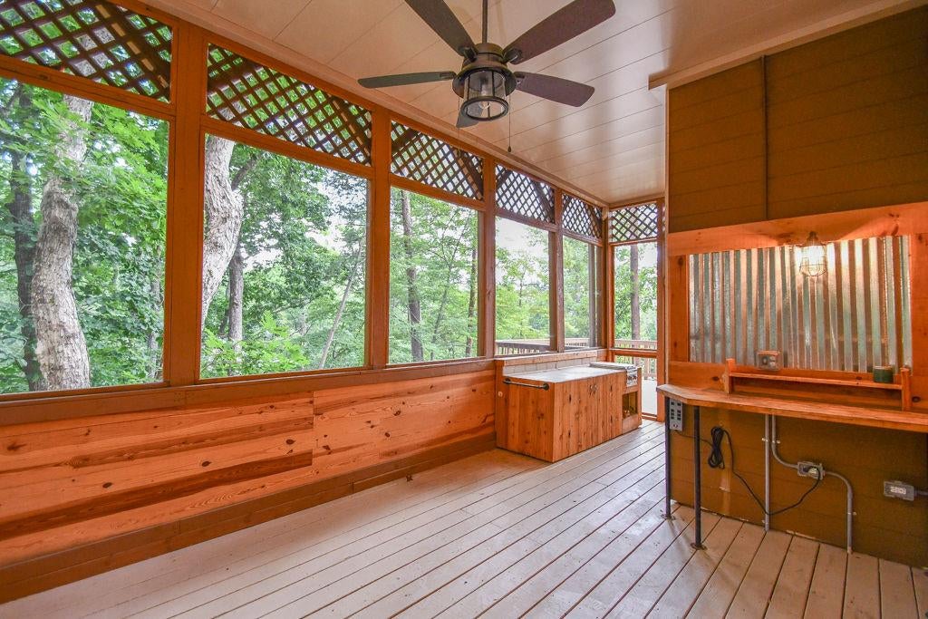 173 Indian Oak Drive