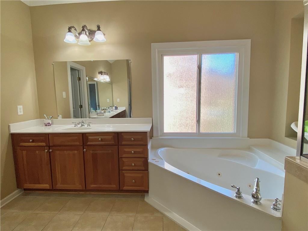 1109 Georgian Point Drive, Lawrenceville, Georgia image 46