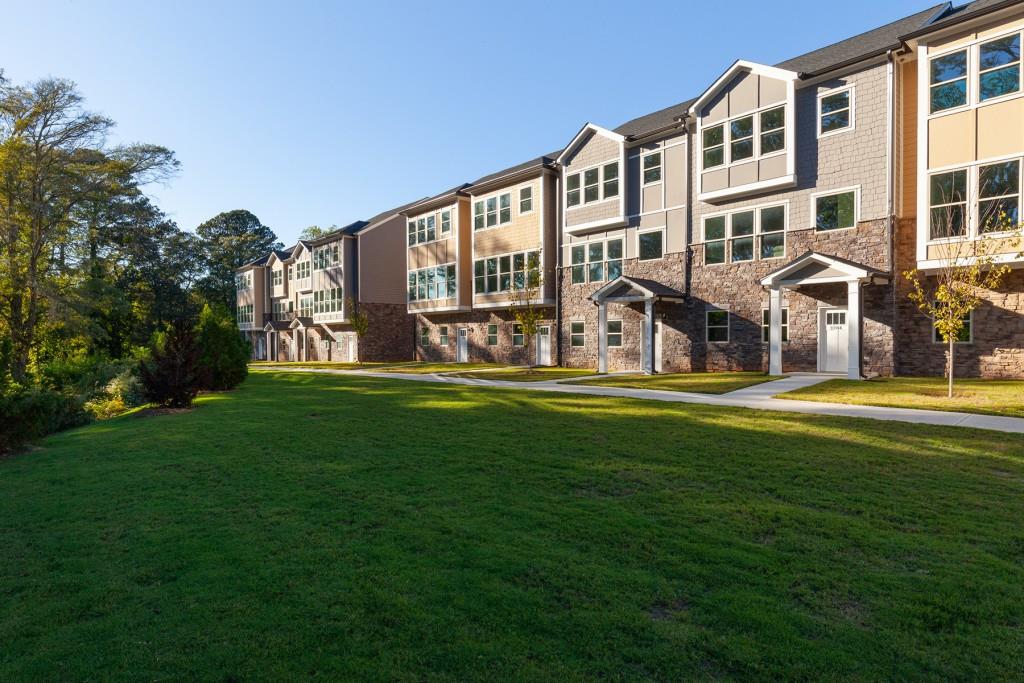 3784 Jack Vernon Circle, Powder Springs, Georgia image 3