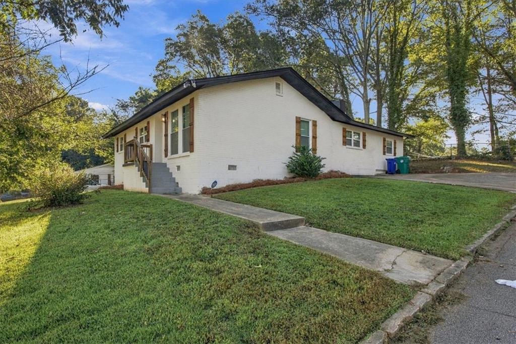 2033 Boulderview Drive SE