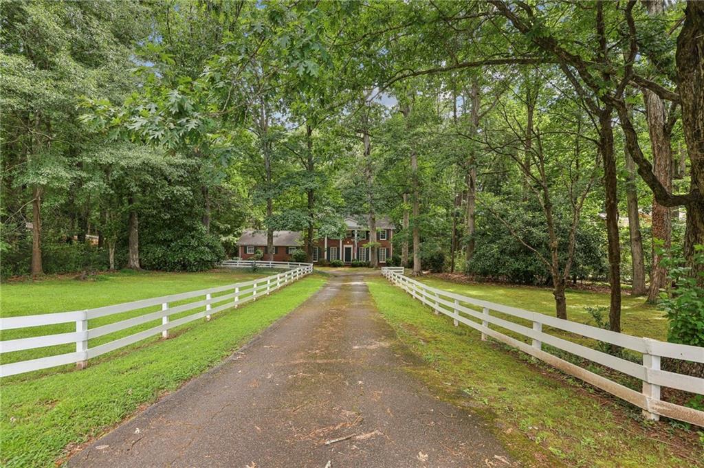 980 Hightower Trail