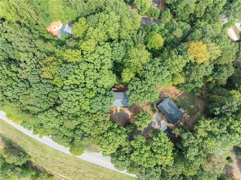 A home in Dahlonega