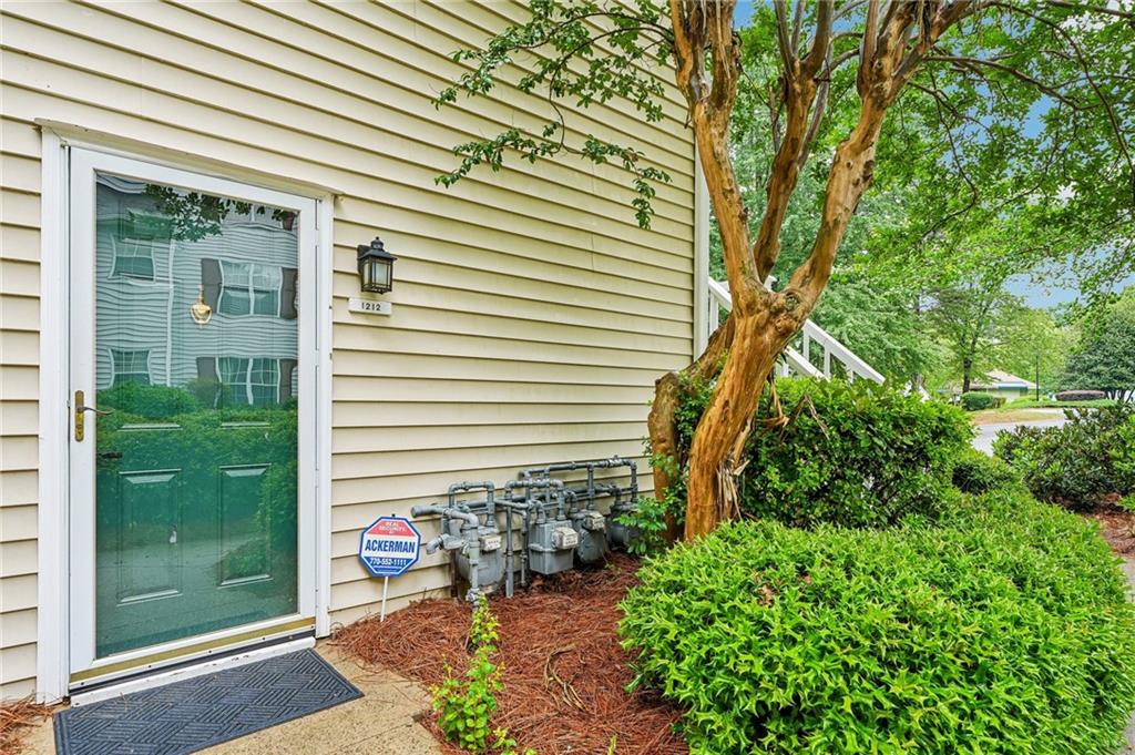 1212 Glenleaf Drive