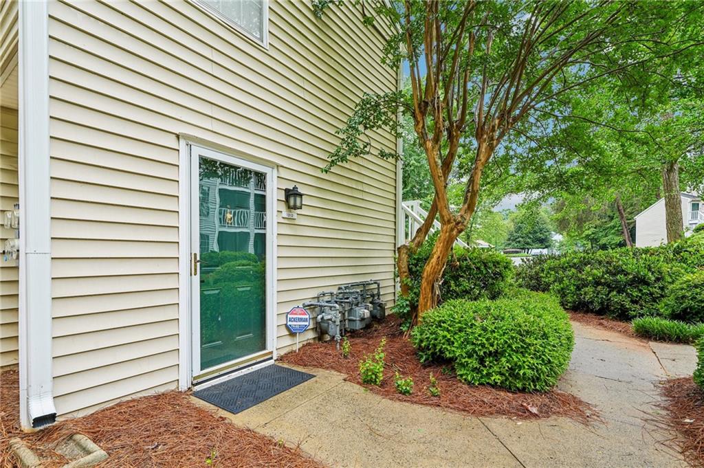 1212 Glenleaf Drive