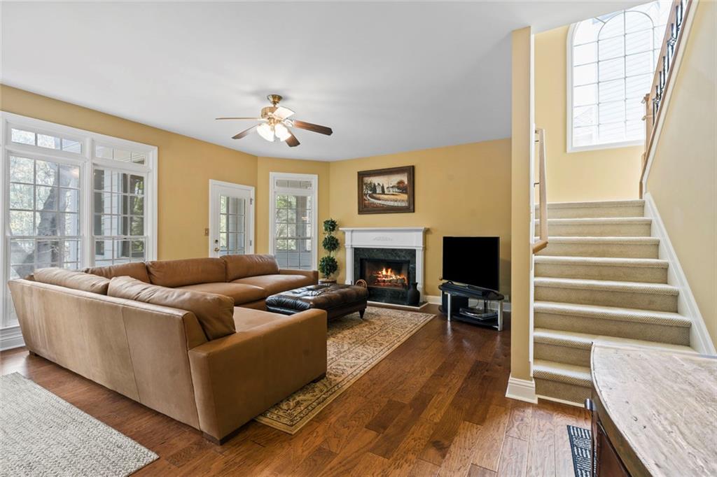 7025 Hampton Bluff Way