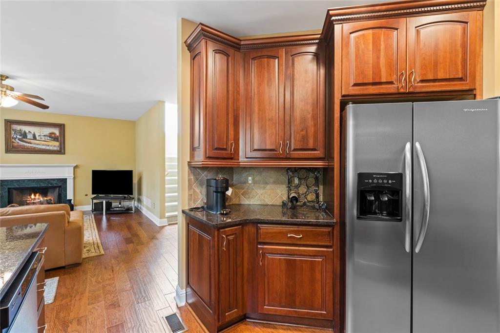 7025 Hampton Bluff Way