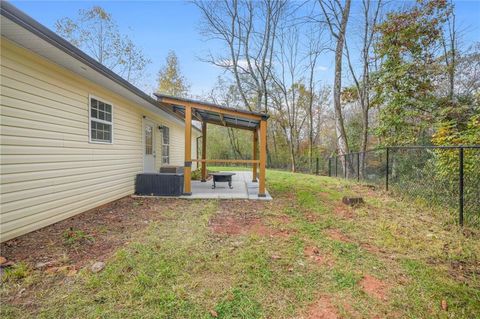 A home in Dahlonega