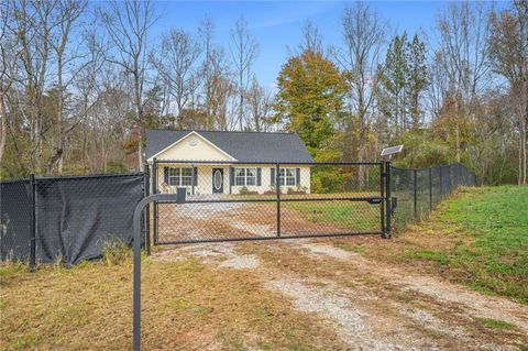 A home in Dahlonega