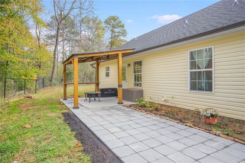 A home in Dahlonega