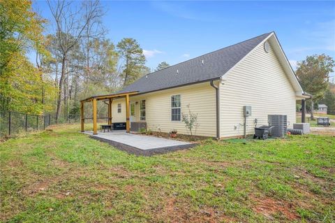 A home in Dahlonega