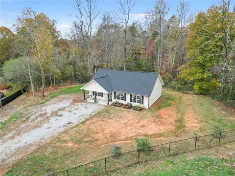 A home in Dahlonega