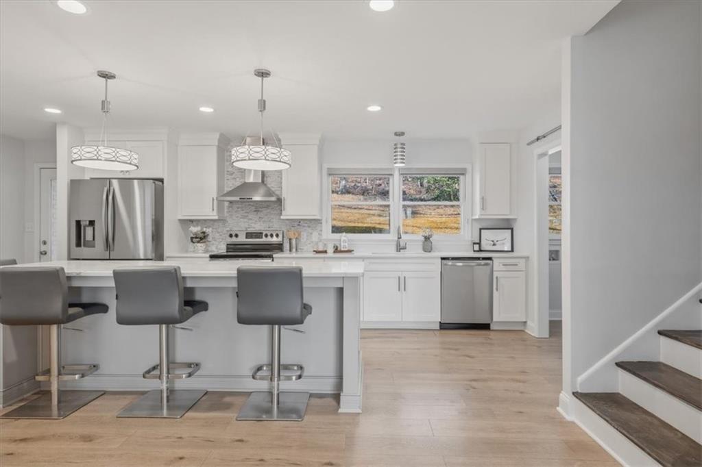 145 Mountain View Road SE