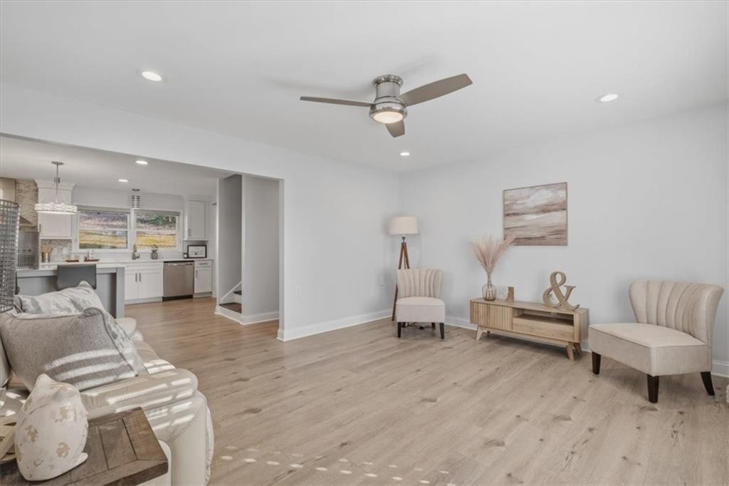 145 Mountain View Road SE