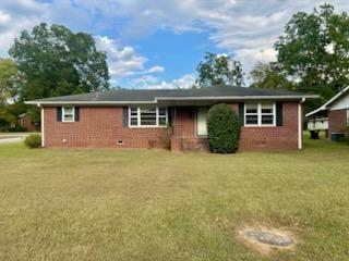 ?? Charming 4-Sided Brick Home!
This 3 bedroom, 1 bath home sits on a corner lot in a well-established neighborhood. Featuring a 1-car carport, this classic brick home has solid construction and timeless curb appeal. With a little TLC, fresh paint, and love, you can make it shine and truly make it your own. Perfect for first-time buyers, investors, or anyone looking for a home with potential! SOLD AS-IS.