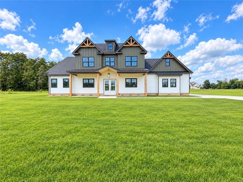 121 Palisade Drive