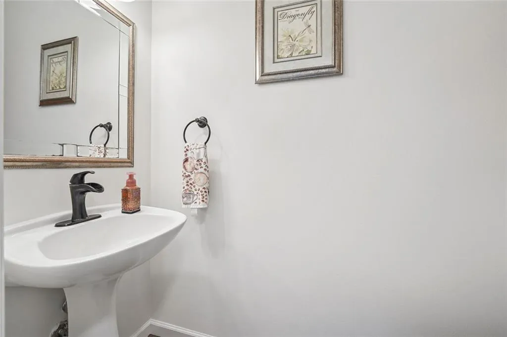 Cumming, Georgia 30041, United States, 6 Bedrooms Bedrooms, ,4 BathroomsBathrooms,Residential,Coming Soon,96093