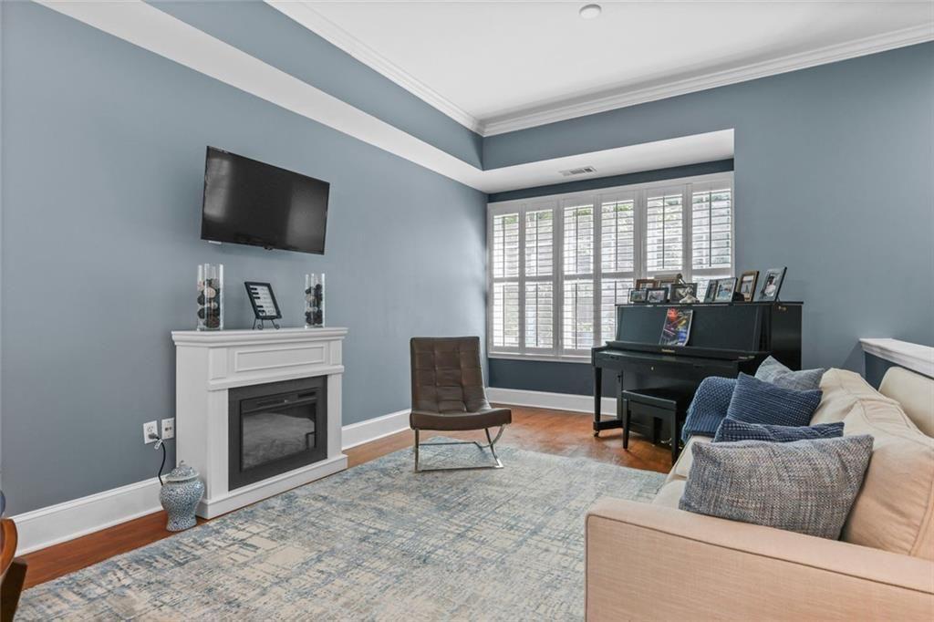 718 Cosmopolitan Drive NE 1225