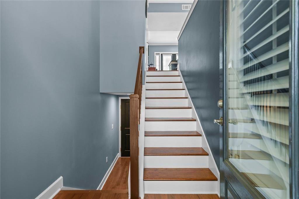 718 Cosmopolitan Drive NE 1225