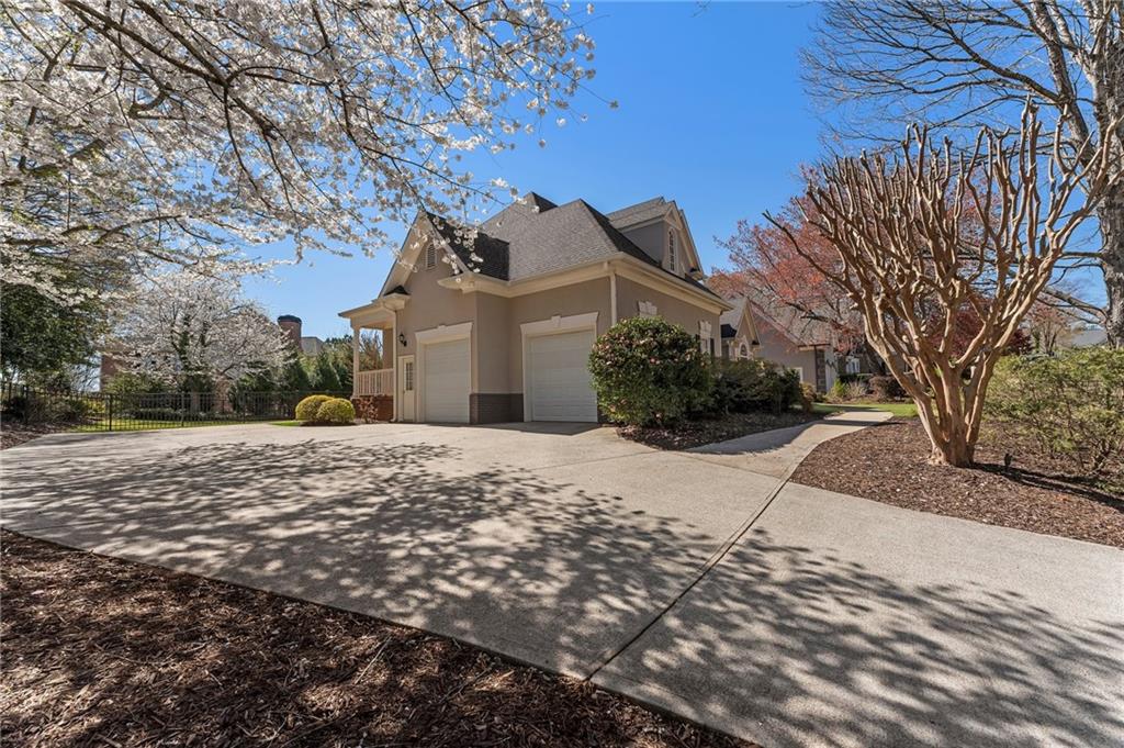 700 Clubside Drive, Roswell, Georgia image 38