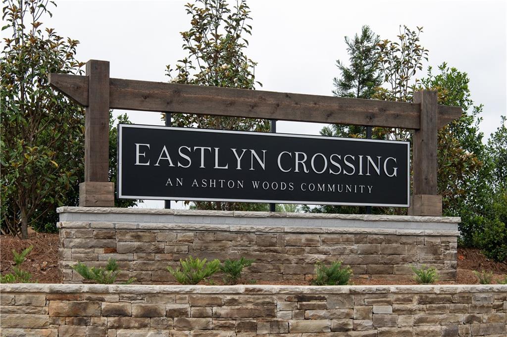 Eastlyn Crossing - Residential