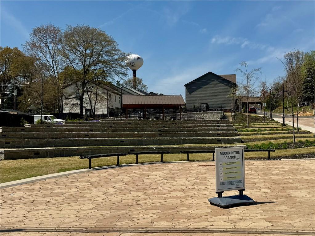 Eastlyn Crossing - Residential