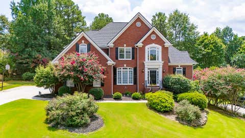 Homes For Sale - 835 Ingleside Drive<br/> Lawrenceville, GA 30044