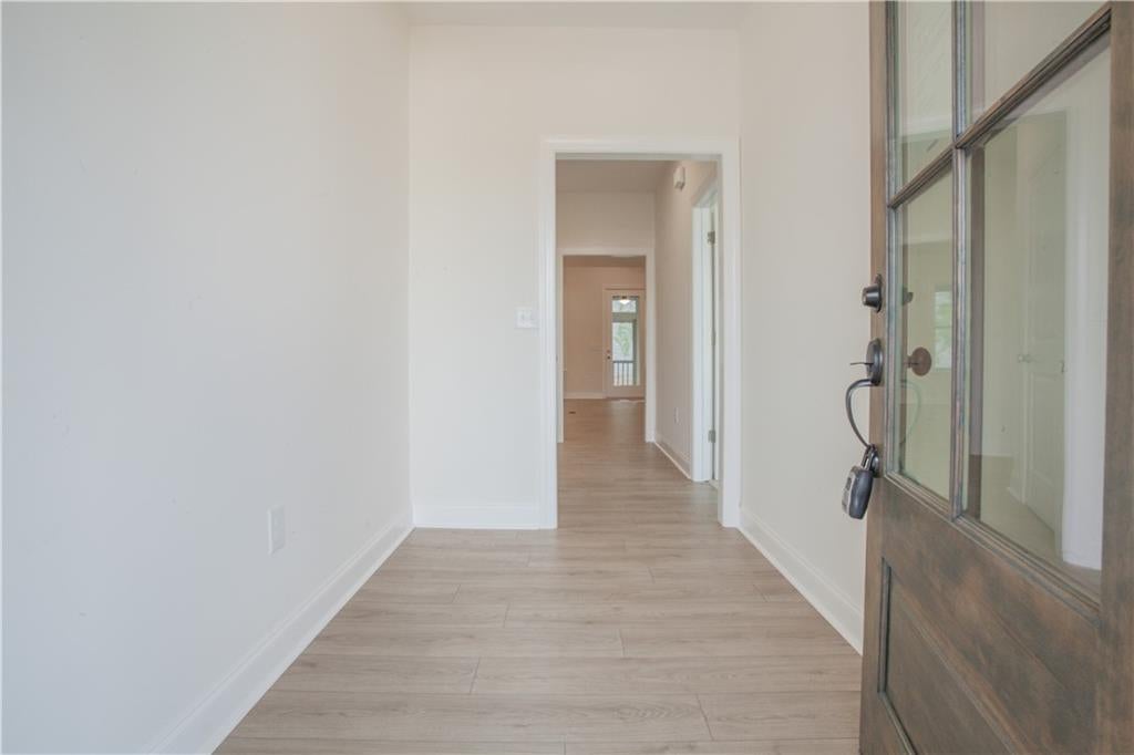 390 Maple View