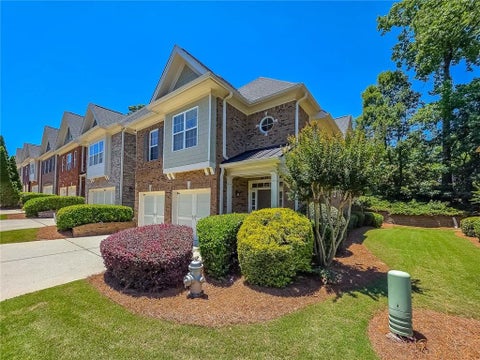 Townhouse For Sale - 2416 Strand Avenue<br/> Lawrenceville, GA 30043