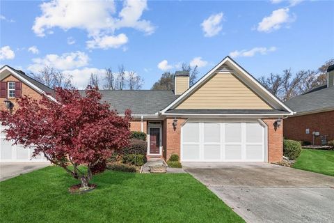 Townhouse For Sale - 2530 Rosehill Circle<br/> Douglas County, Lithia Springs, GA 30122