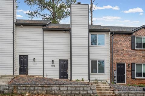 Photo of 1342 North Hampton Road, Alpharetta, GA 30009 (MLS # 7693614)