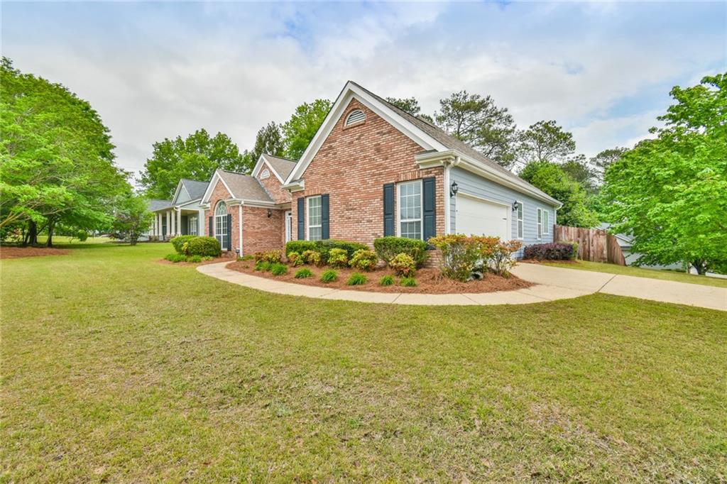 1719 Kings Cross Court, Hoschton, Georgia image 2