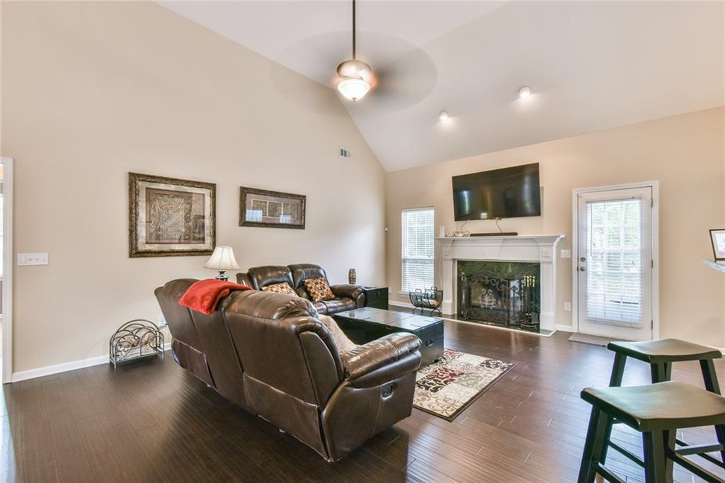 1719 Kings Cross Court, Hoschton, Georgia image 11