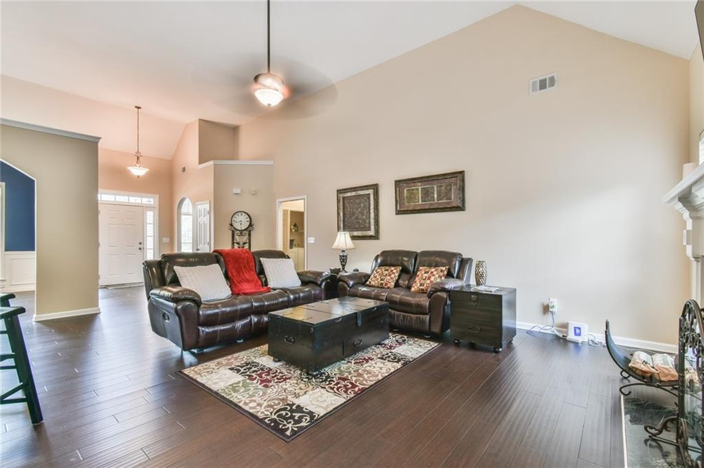 1719 Kings Cross Court, Hoschton, Georgia image 12
