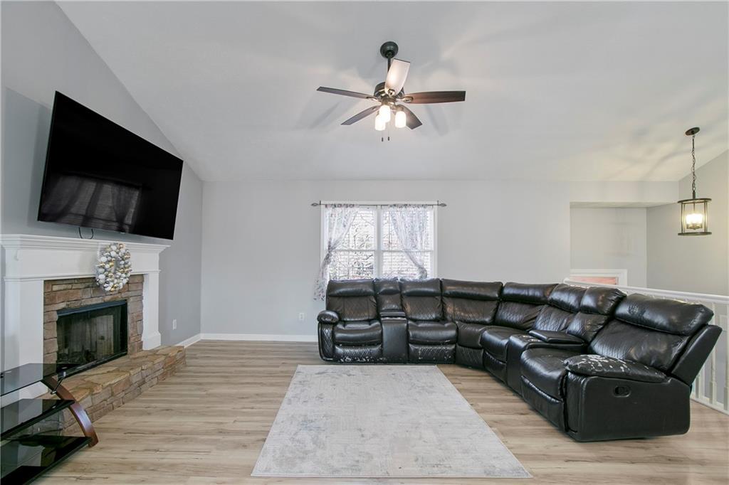 98 Ivy Ridge Drive